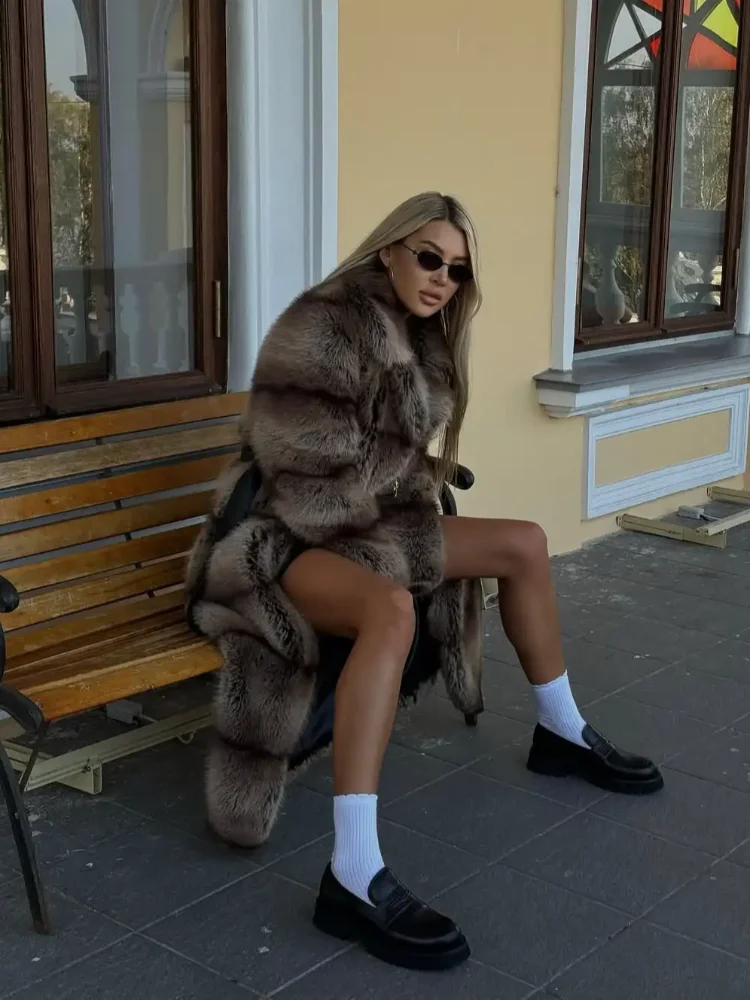 

Women's Winter Faux Fur Stripes Long Jackets Luxury V-neck Full Sleeve Loose Coats 2025 Lady Daily New High Street Warm Outerfit