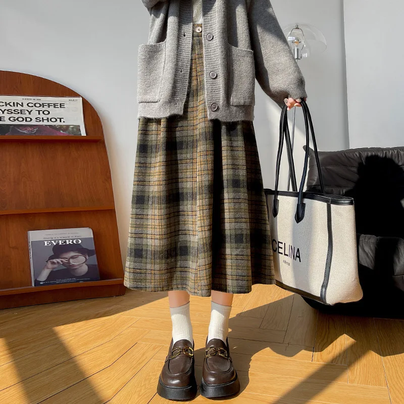 Forest Style Woolen Plaid Half Skirt Autumn Winter Women High Waist Hip Covering A-line Flared Checkered Schoolgirl Miniskirt