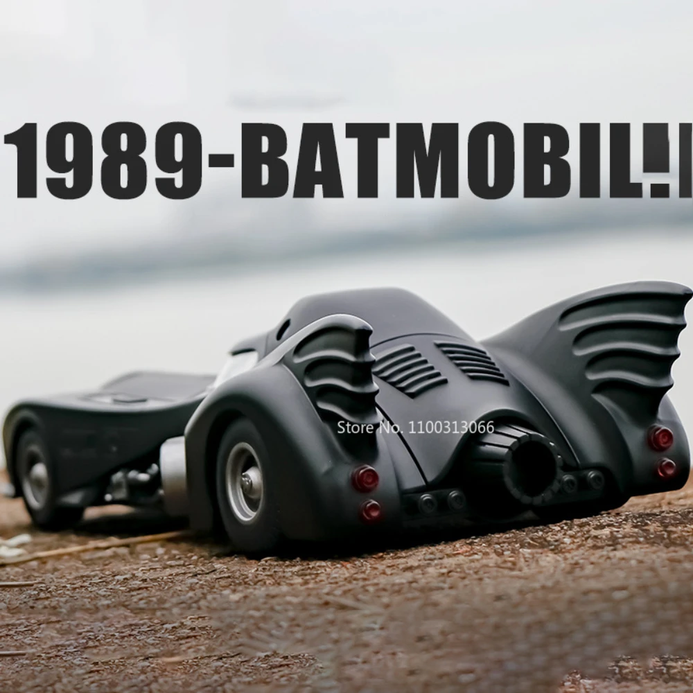 1/18 Scale Batmobile Sports Car Model Toy Alloy Diecast Simulation Metal Vehicle Sound Light Pull Back Car Toys for Child Gifts