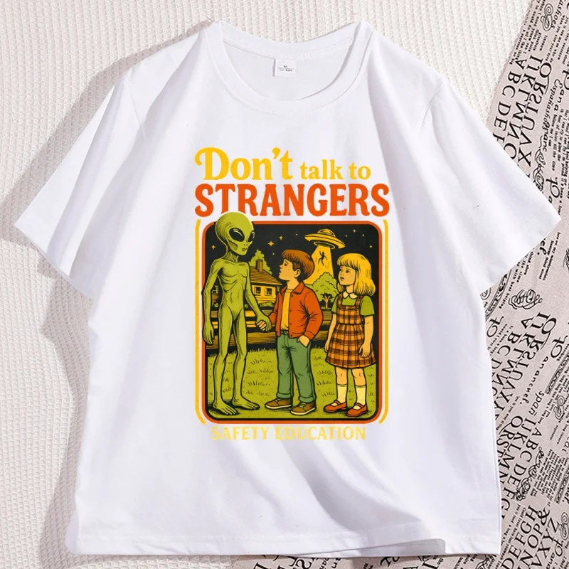 

Don’t Talk To Strangers T Shirt Funny Alien Spooky Season T-Shirt Men Women Casual Loose Short Sleeve Printed Tshirt Clothes