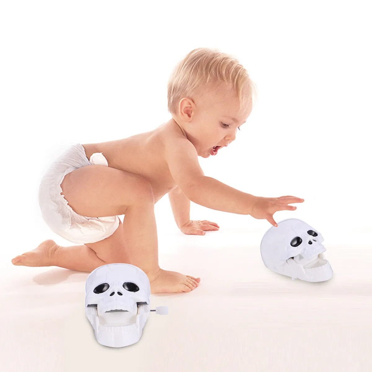 

5Pcs Halloween Wind Up Skull Clockwork for Kids Table Decoration Creepy Scary Halloween Props Rotary Sliding Motion