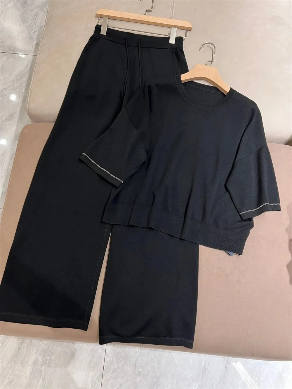 

Women's Wool Round Collar Short Sleeve T-shirt + Elastic Waist Trousers 2 Piece Set 2024 New Summer