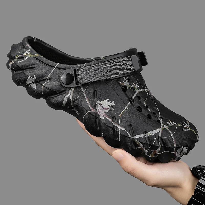 Sandals Men's Clogs Summer Thick Sole Breathable Soft Toe Slippers Home Non‑Slip Clogs Shoes EVA Flat Heel Cushioned Footbed Men
