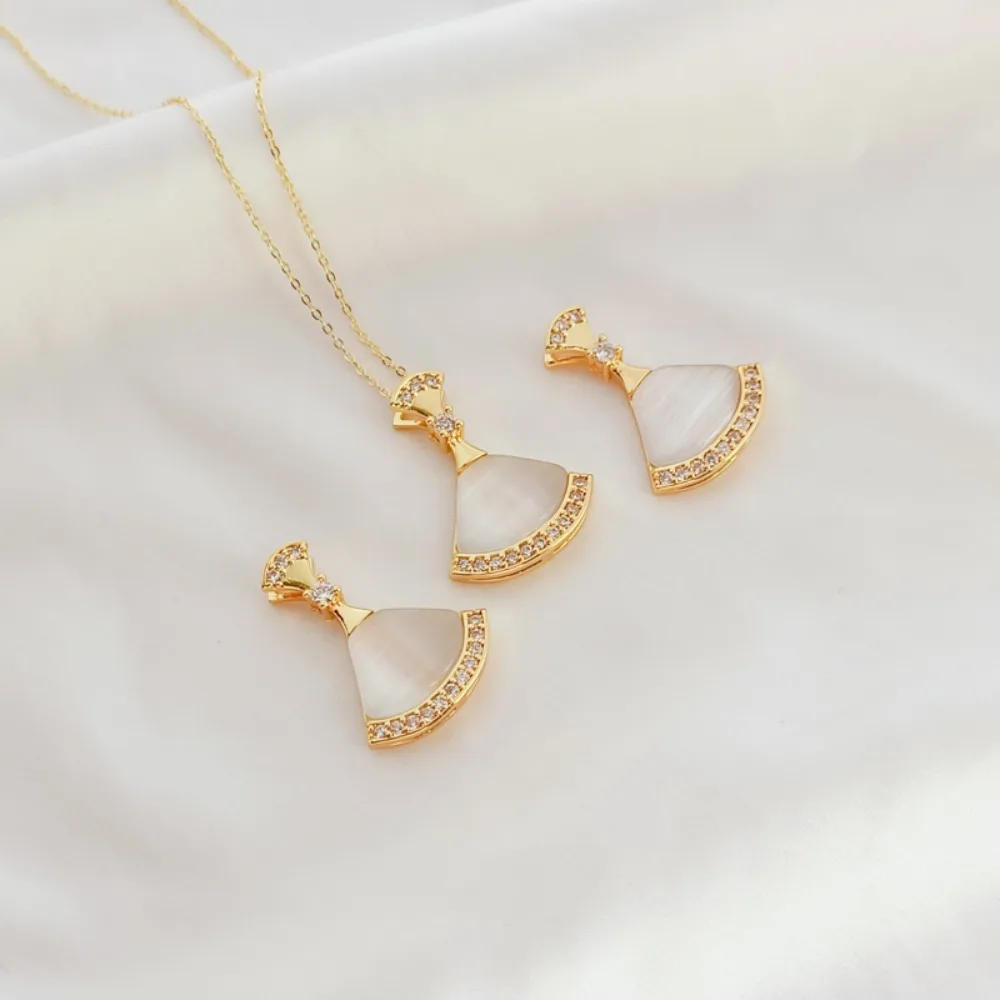 

14K Gold-plated and Zircon Cat's Eye Fan-shaped Dress Pendant, Bracelet, Necklace Pendant, DIY Handmade Accessories