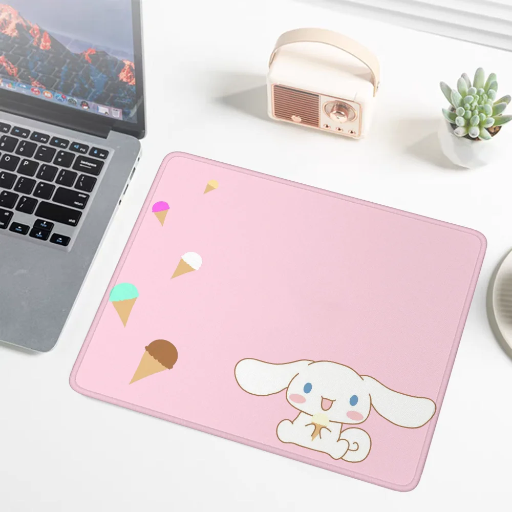 Accessori per Pc da gioco Cinnamoroll Cute Small Mousepad Gamer tappetini per Mouse per Computer Sanrio tastiera Pad Mause Pad tappetino da