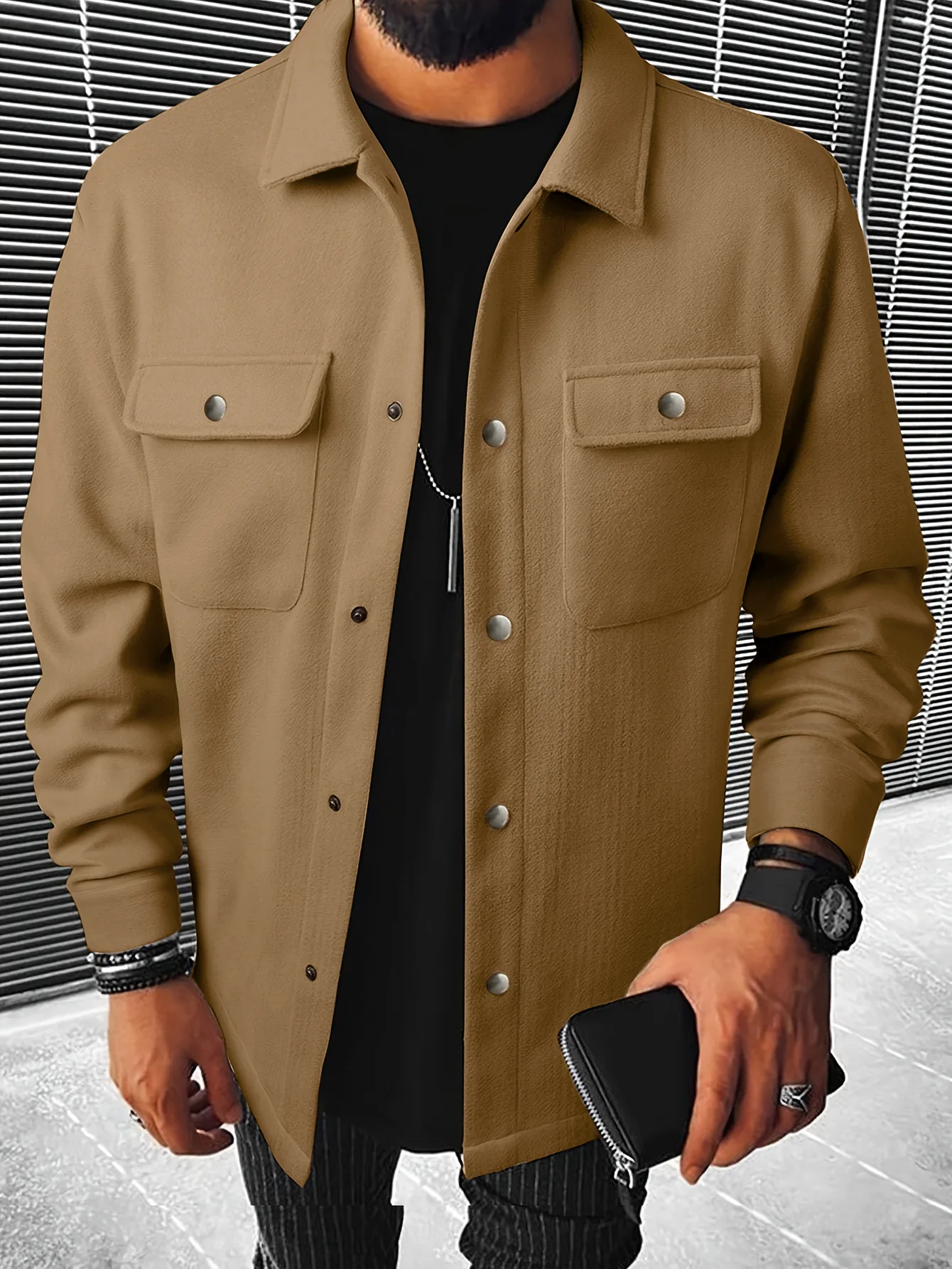 

The new men's best-selling lapel jacket is a loose and casual corduroy work jacket