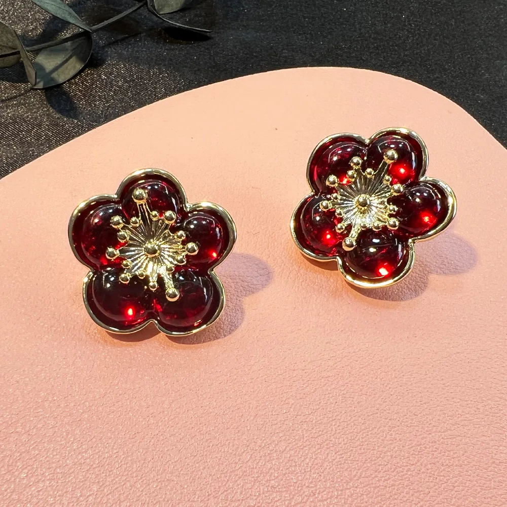 DIY accessories French retro vintage medium and ancient glazed flowers simple foreign versatile earrings niche high-end earrings