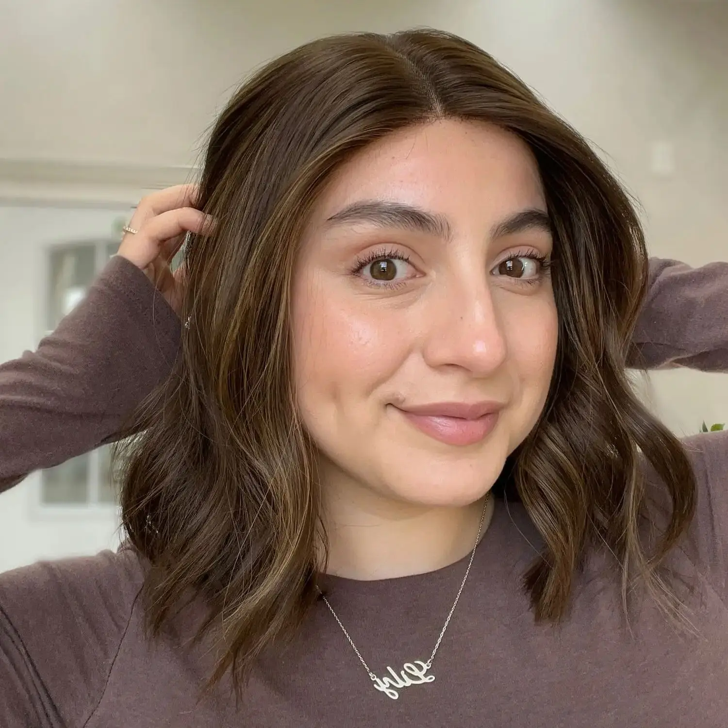 

Мягкий синтетический парик 12 дюймов, омбре, карамельно-коричневый, с волнистыми локонами, без клея, с центральной разницей на лбу, балаяж, боб, высококачественный, для женщин