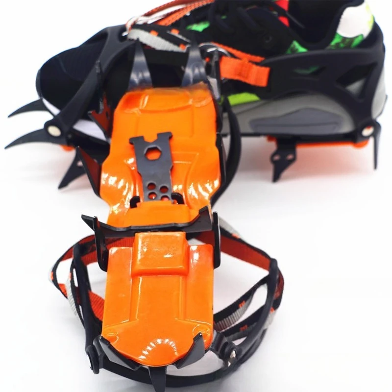 Outdoor climbing non-slip shoe cover, strap-on crampons
