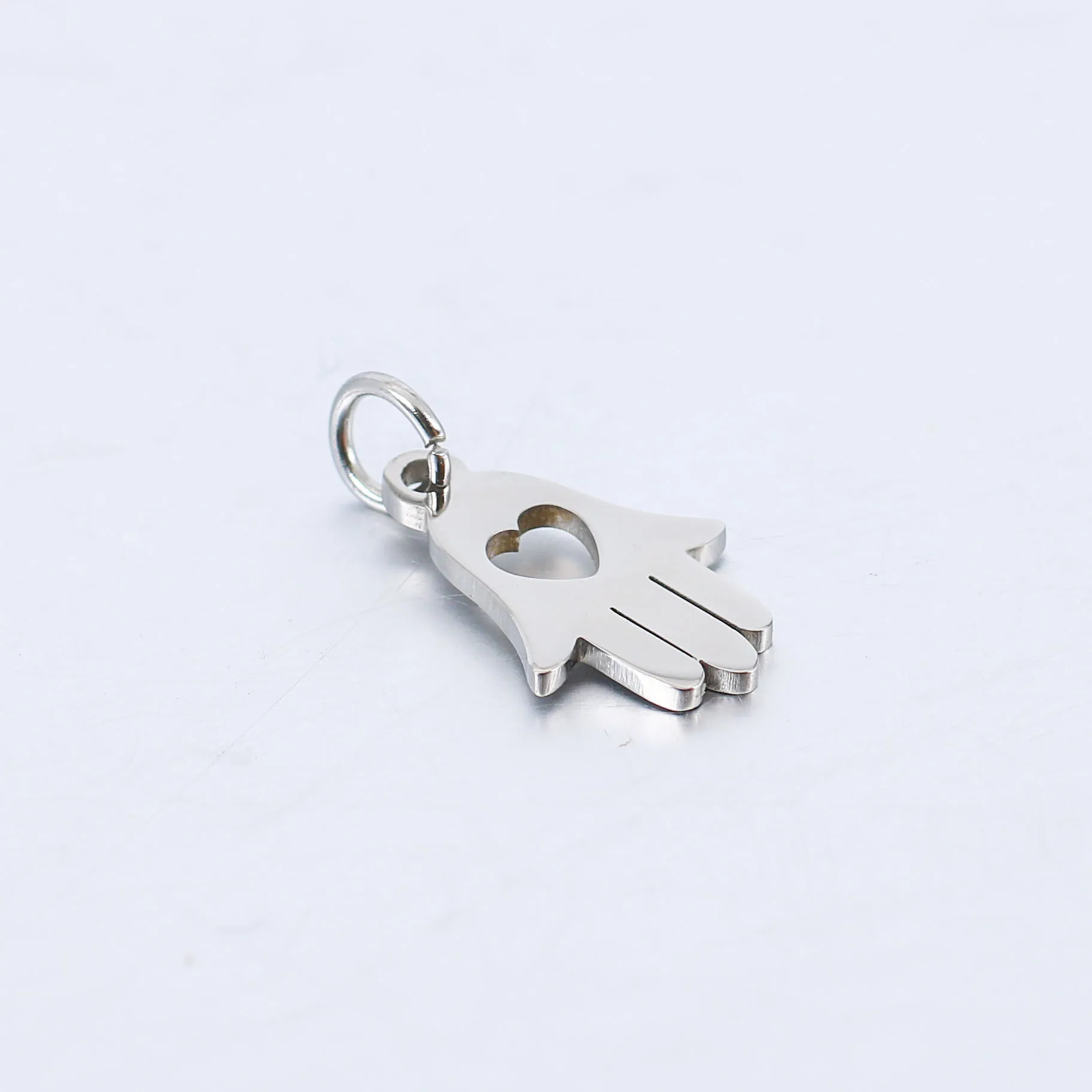 DOOYIO 5pcs/Lot Stainless Steel Charms Hollow Out Love Palm Fatima\'s Hand Pendant Single Hole With Circle DIY Accessories