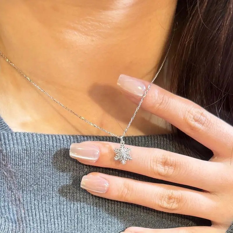 

Серебряное ожерелье со сверкающими маленькими снежинками 925, блестящая простая шестиугольная маленькая цепочка на воротник, изысканная для повседневных украшений