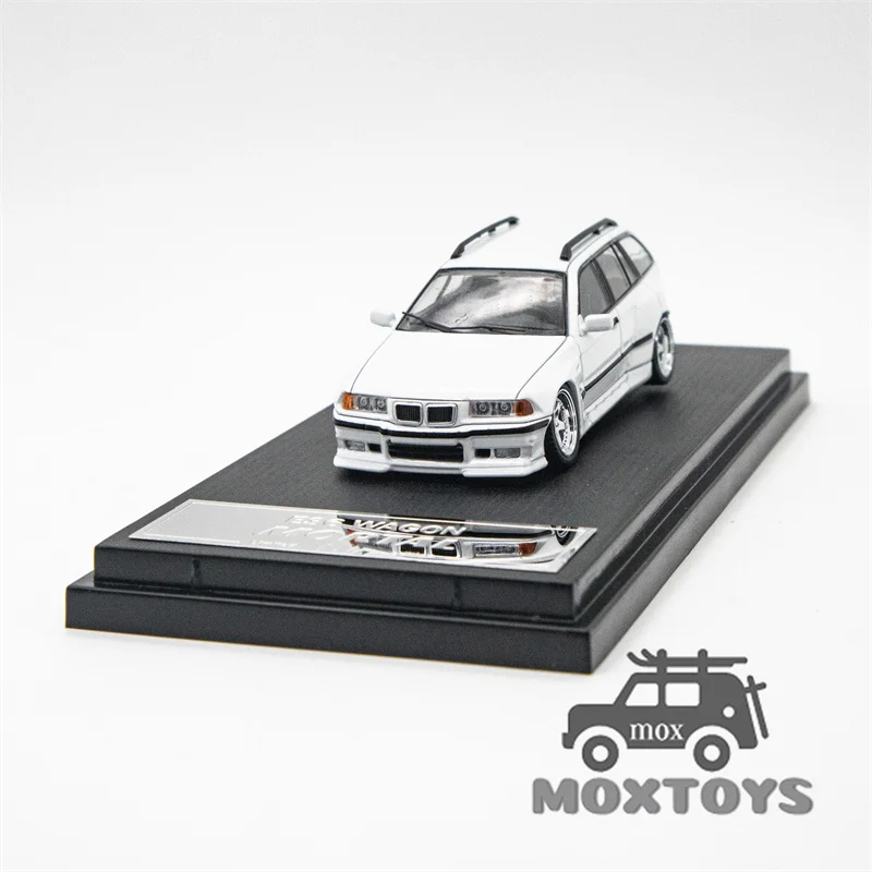 Mortal 1:64 E36 Touring White / Red Diecast Model Car