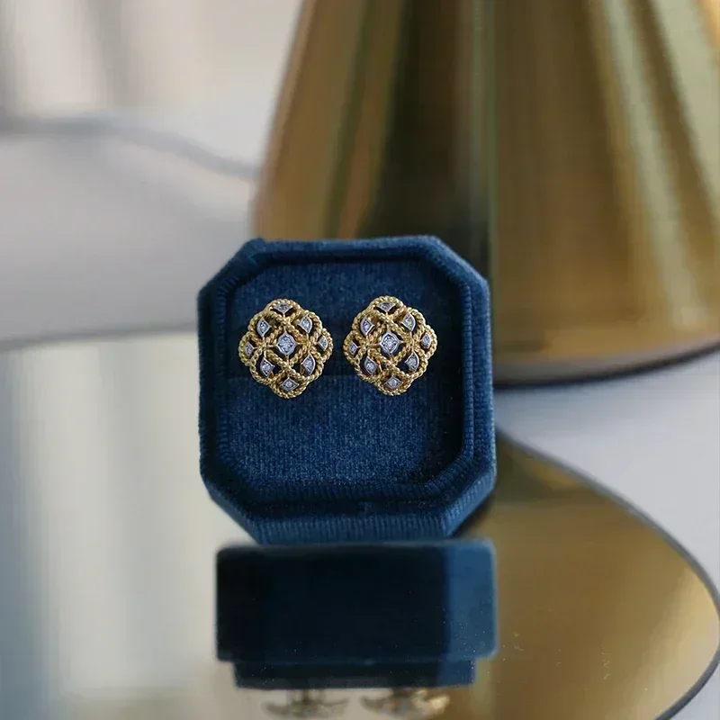 2026 Vintage Hollow Stud Earrings Two Tone Rhombic Shaped Women Earrings Piercing Temperament Lady Accessories New Jewelry