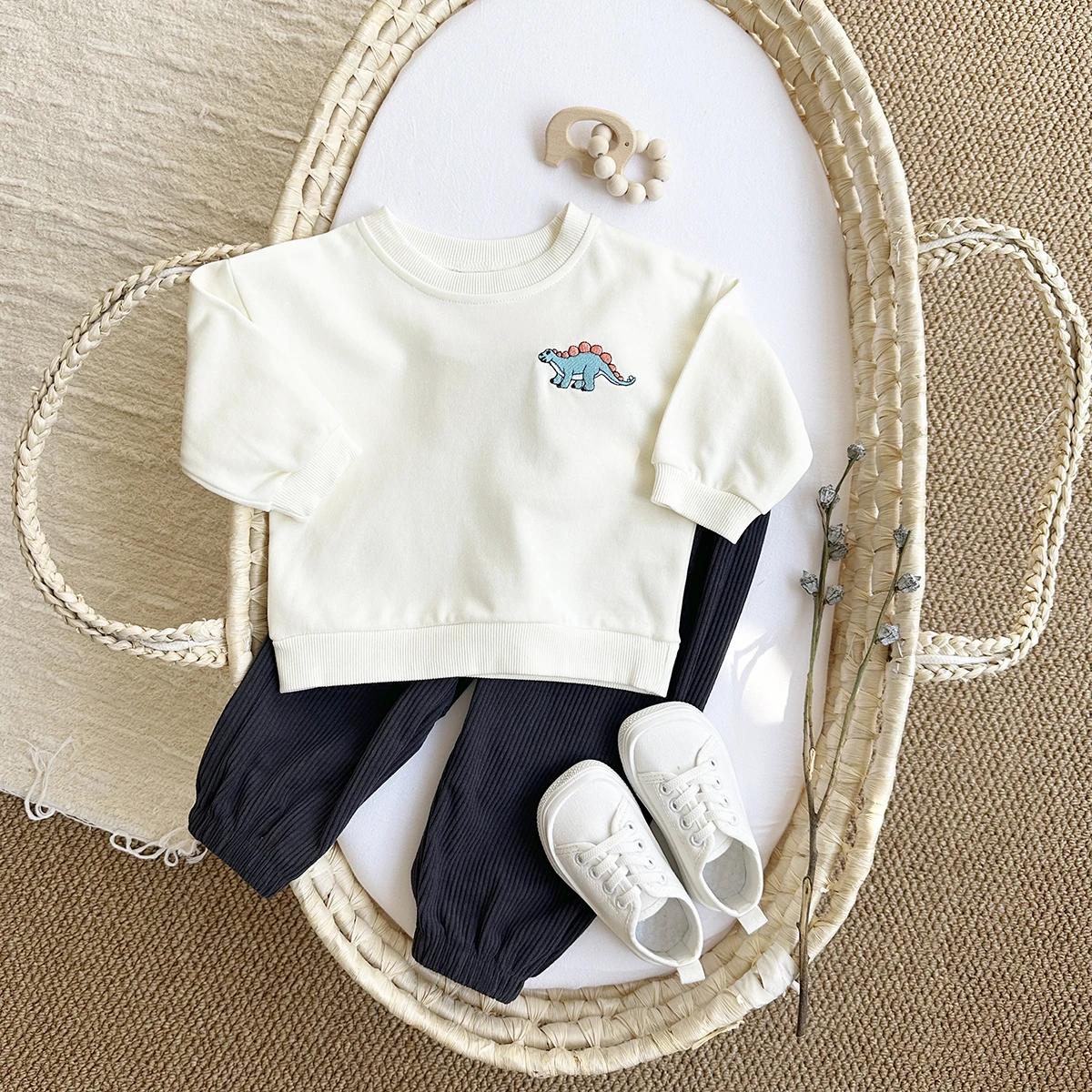 Newborn Baby Clothes Dinosaur Embroidery Leisure Cute Boys Girls Clothes Long Sleeved Sweatshirt+pants Outfit Set Spring 2024