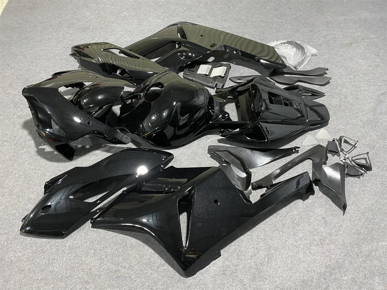 Motorcycle Fairing kit for CBR1000RR 04 05 CBR1000 2004 2005 Fairing Bright Metallic black motorcycle housing