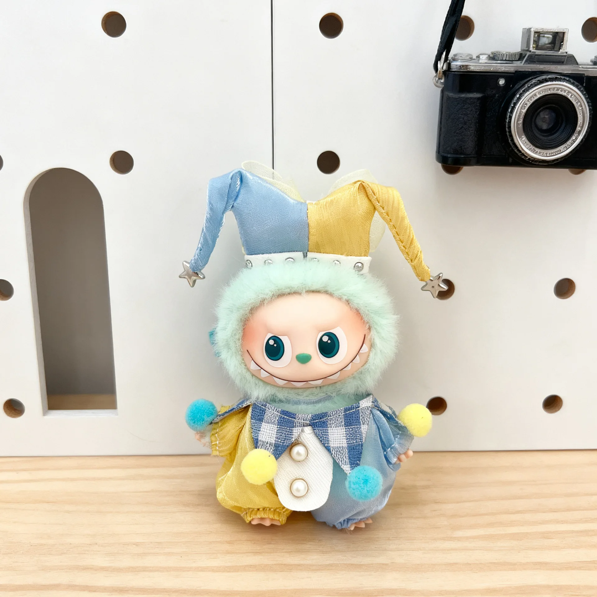 Per 10 centimetri Labubu Abbigliamento Divertente Circo Clown Set 4.0 Labubu Cuore Password Vestiti Vestito FAI DA TE Accessori Per Bambole Giocattoli Regali