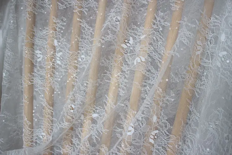 คุณภาพสูงSequinedไม่ยืดหยุ่นผ้าคลุมหน้างานแต่งงานชุดเย็บวัสดุนุ่มขนตาChantillyลูกไม้ผ้า