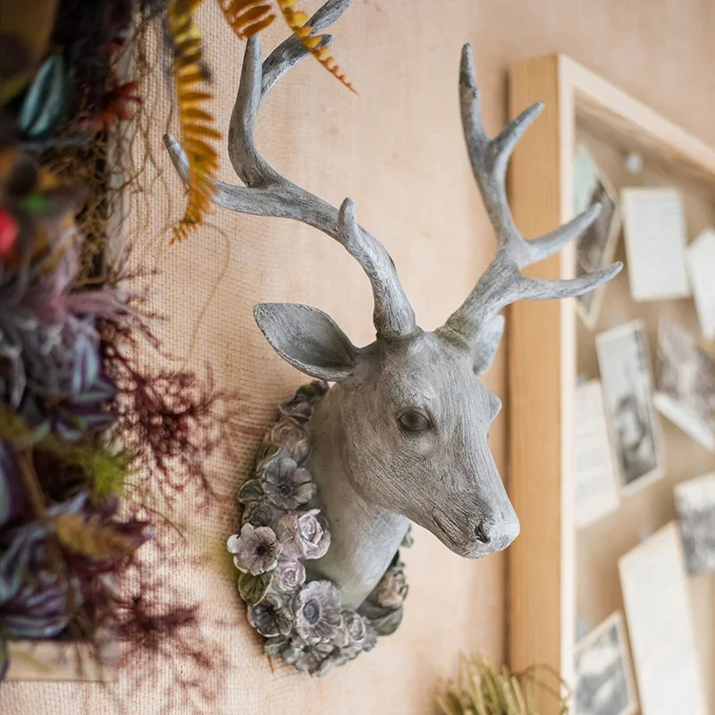 

Handmade Wall Decor Resin Sculpture Deer Head with Wreath