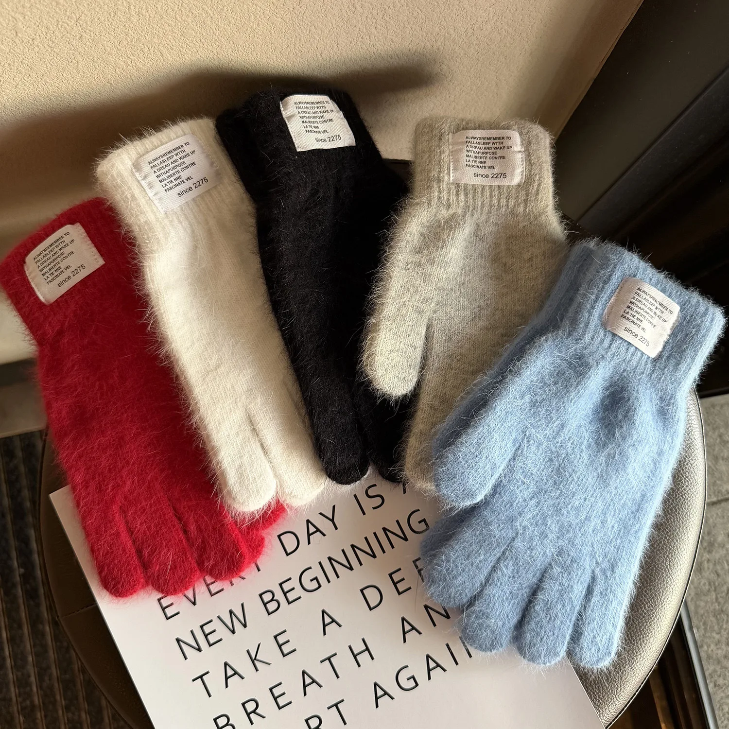 Fashion Full Finger Women Winter Warm Gloves Elasticity Candy Colors Touch Screen Knitted Gloves Windproof Protection From Cold