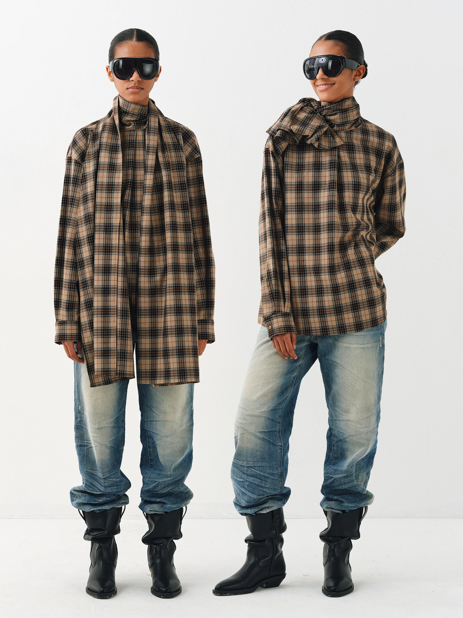 

Женская свободная драпированная универсальная блузка TAYCO в клетку из дышащей комфортной эко-вискозы Lenzing