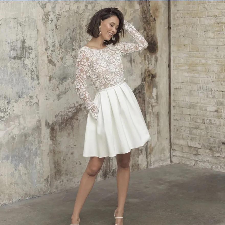

Short Beach Satin Wedding Dresses Lace Appliqued Long Sleeve Backless Reception Bridal Bride Party Grown Vestidos De Novia