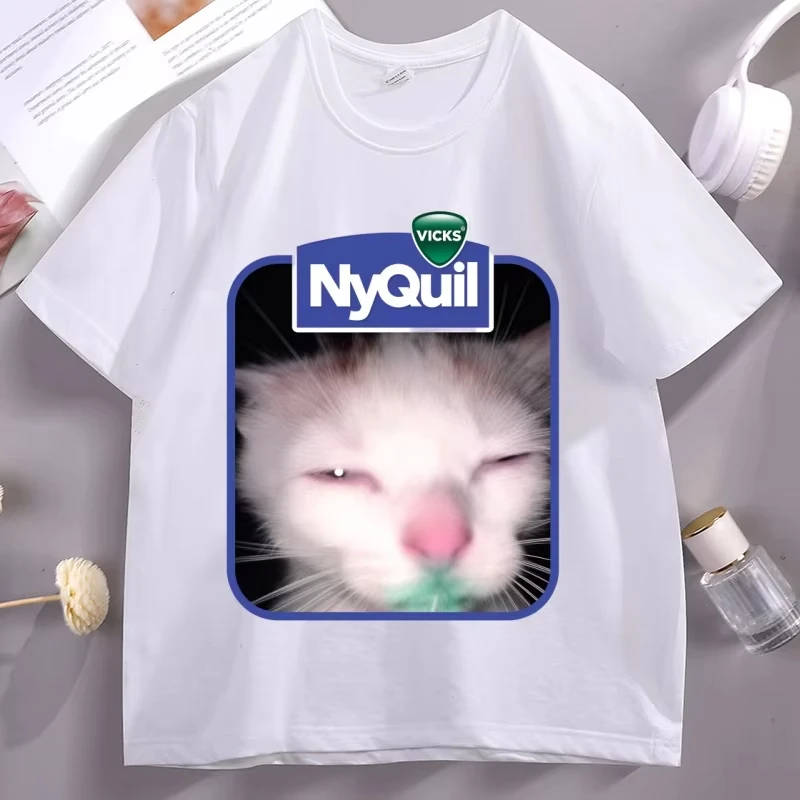 Funny Cat Meme T Shirt Vintage Unhinged Cat Tee Silly Graphic T Shirts Weird Humor Cat Mom Dad T-shirts Funny Clothes Tops