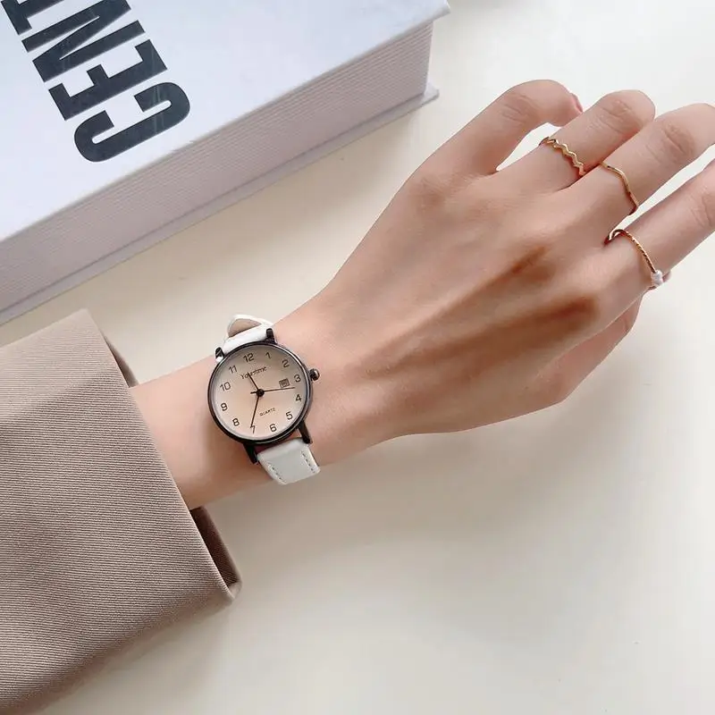 Relógio pequeno feminino; luxo leve, nicho, estudante, retrô, estilo floresta, pequeno e charmoso, relógio de estilo acadêmico.