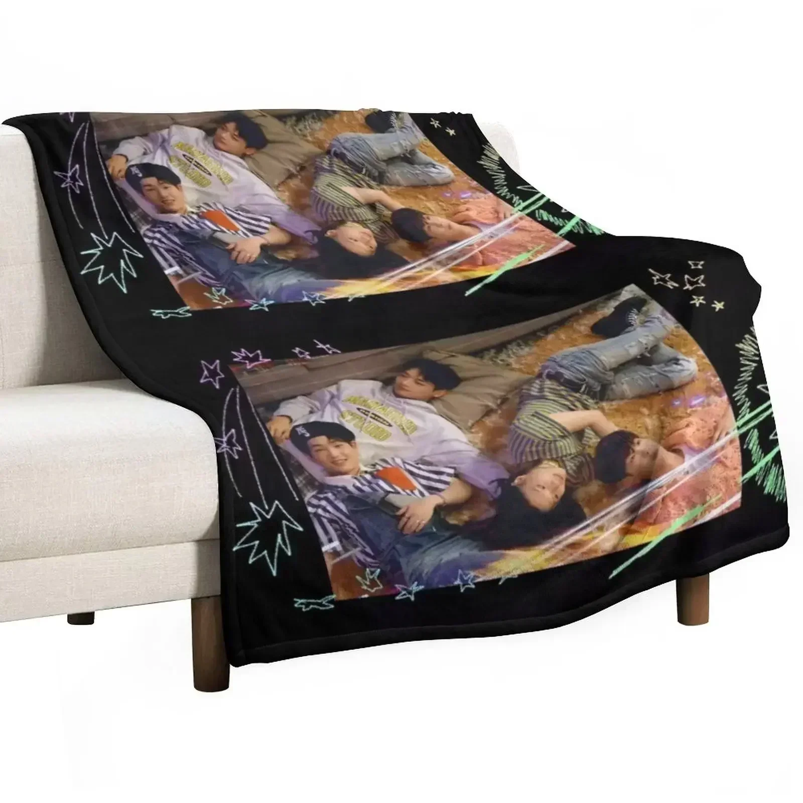 SHINee Superstar Throw Blanket Flannels halloween Plaid Comforter bed plaid Blankets Sofas Of Decoration Blankets