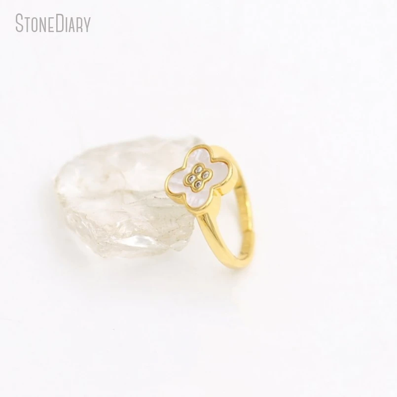 5Pcs Wholesale Gold Color Invisible Setting Cubic Zirconia Copper White Shell Flower Ring RM50810