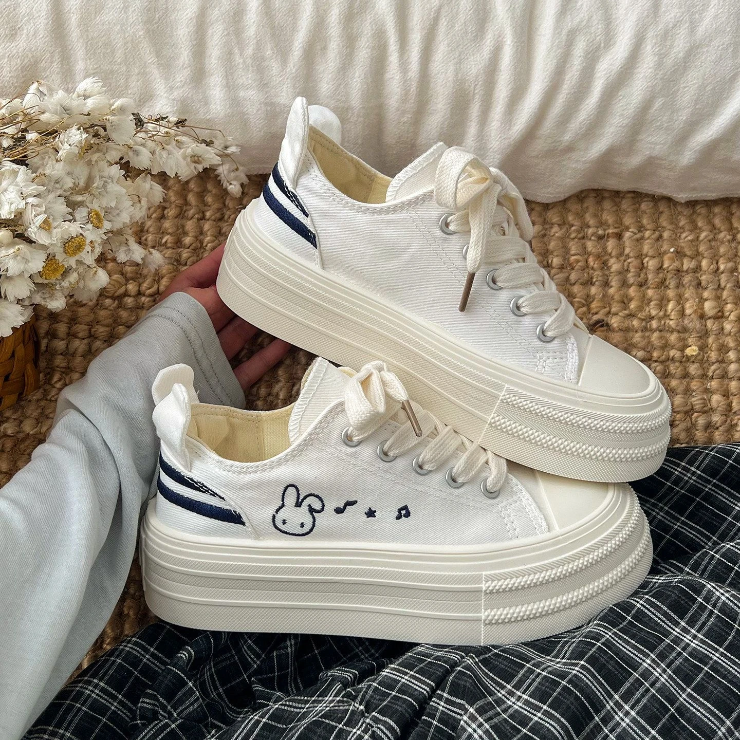 Niedliche Katzenpfoten-Absatz-Print-Plateau-Skate-Sneaker für Damen, blaue Kunstleder-Schnürschuhe, lässige, einfarbige Board-Schuhe für Teenager. – Detail 26