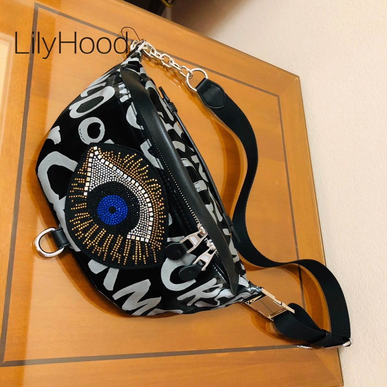 Women Oxford Rhinestone Evil Eye Banana Waist Bag Female Fashion Big Capacity Alphabet Graffiti Chest Pack Purse Bum Belt Bag