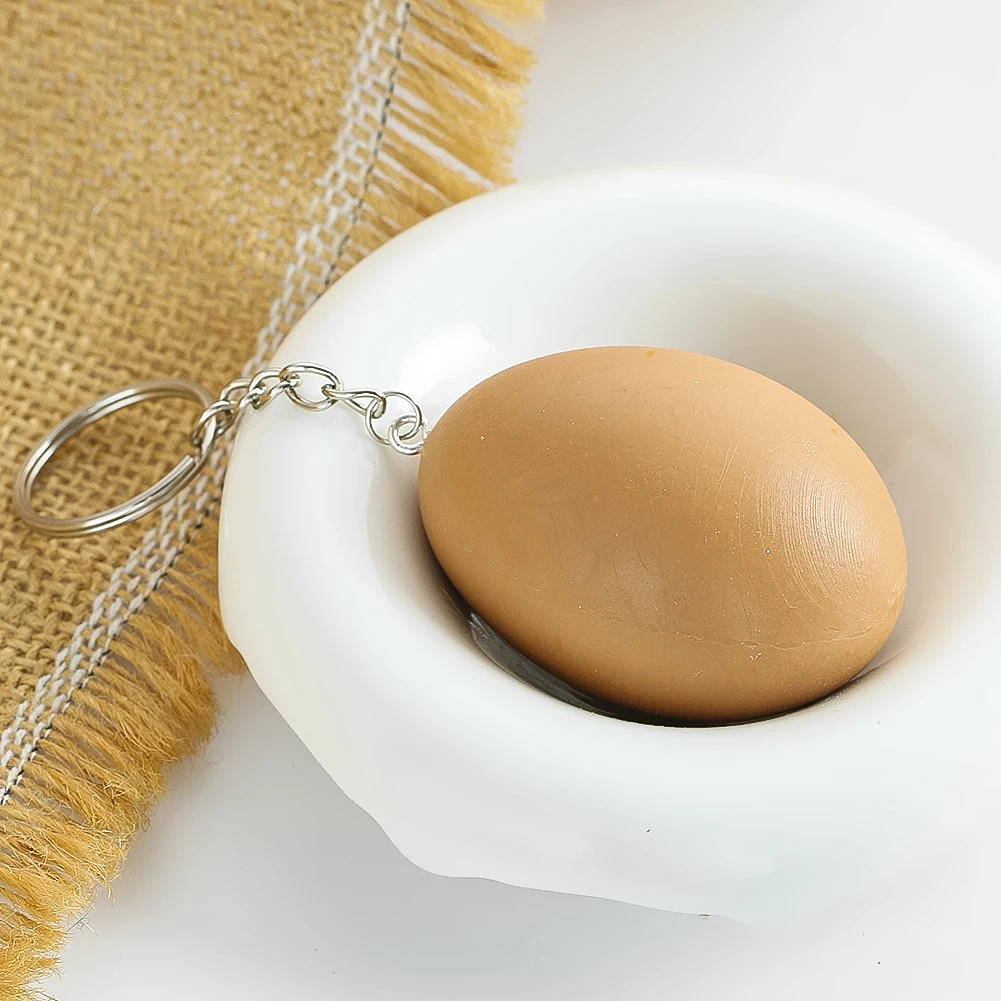 Egg Simulation Keychain Outdoor Tool  Realistic Fried Egg Pendant for Travel Backpack EDC Matériel De Camping  Accessory Fun