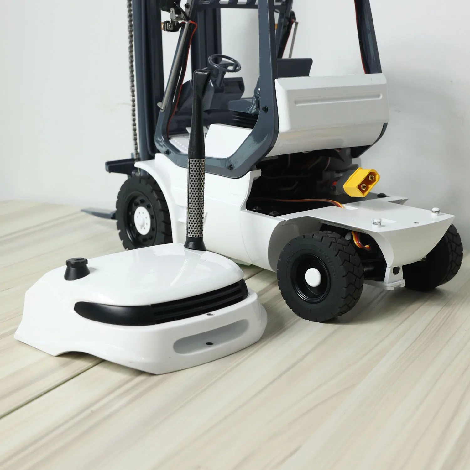 

Toys 1/14 RTR Mini RC Hydraulic Forklift Metal Wheeled Transfer DIY Painted Finished Folk Lift Truck Car Vehicle Model for Boy