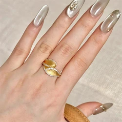 French Vintage Shiny Crystal Leaf Design Ring for Women Fashion Exquisite Stainless Steel Ring Luxury Jewelry Accessories Gift