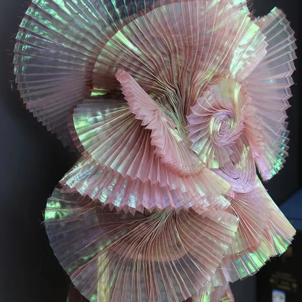 

Креативная блестящая плиссированная ткань из органзы 100*150 см, ткань ручной работы, радужный материал «Русалка» для рукоделия, материалы для одежды