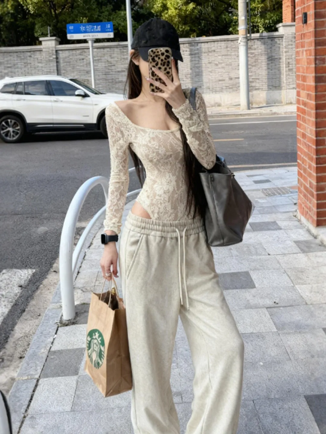 

Sexy Lace Jumpsuit Casual Pants Two-Piece Set Ele Clete OOTD Spring 2026 Comfortable High Waist V-Ne Long Sve T-S...