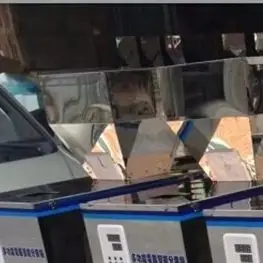 

Полуавтоматическая машина для веса частиц порошка с семенами чайных пакетиков