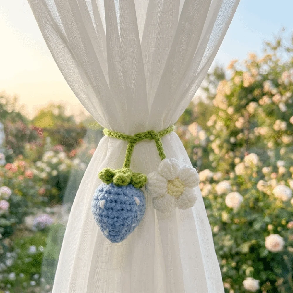 Wool Woven Crochet Curtain Tie Back Handmade Strawberry/Sunflower Hand Knitted Flower Bookmark Cute Floral Design Bag Charm