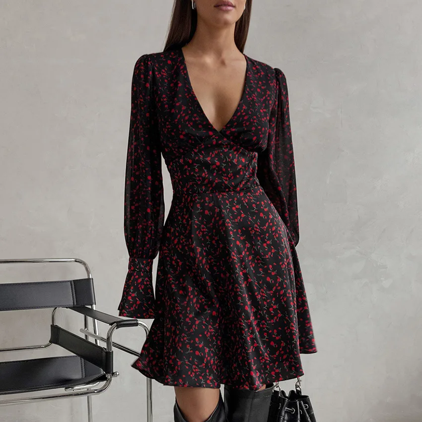 

Women Floral Dress 2025 Autumn Women's French Retro Dress Elegant Deep V Long-Sleeve Waist Cinched A Line Fashion Office Style