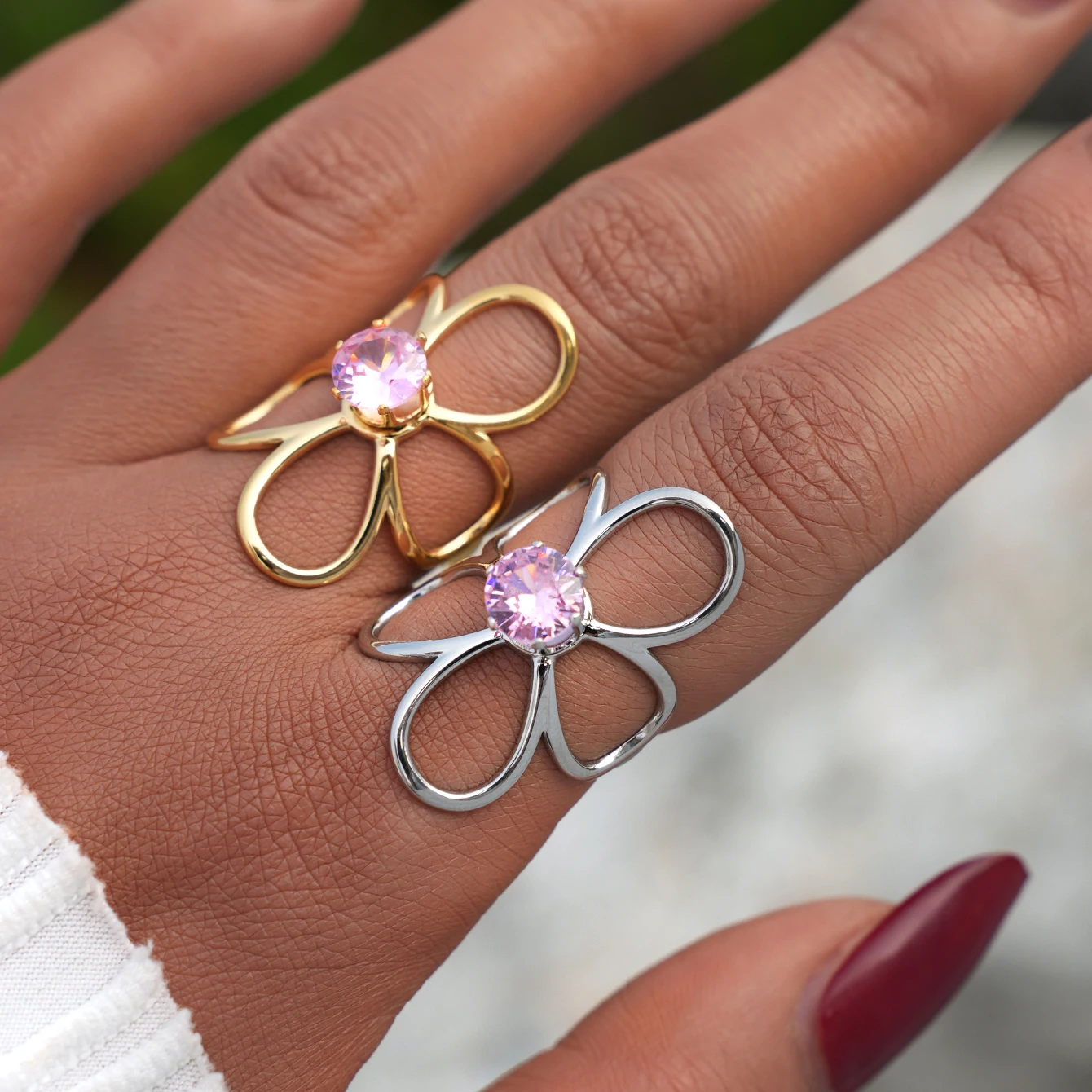 Uself Trendy Stainless Steel Metal Flower Adjustable Fashion Finger Ring Rust Proof Attractive Daily Jewelry Accessories Gift