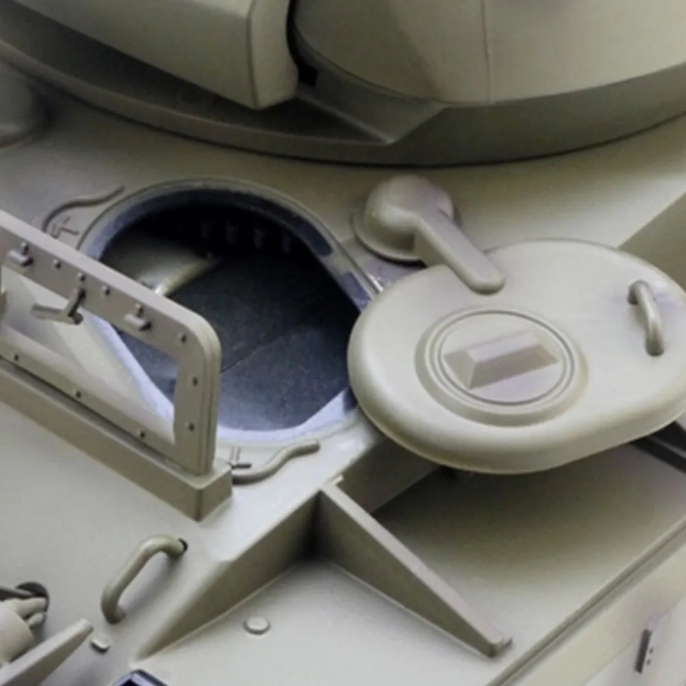 

US SALE 1/16 Tongde M24 Chaffee RC Light Tank 320°Rotation Infrared Barrel Recoil Electric Remote Control Model for Beginners