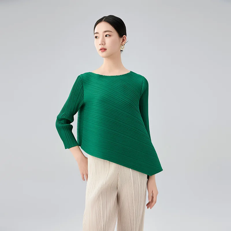 

Miyake Solid Color Short-sleeved 2025 Summer New Basic Models T-shirt Casual Wind Pullover Round Neck Loose Thin Pleated Tops
