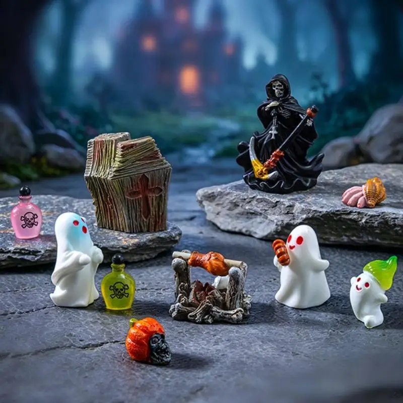 Halloween Tabletop Decor Mini Resin Bone Skull Coffin Chair Ghost Statue Scary Party Ornament