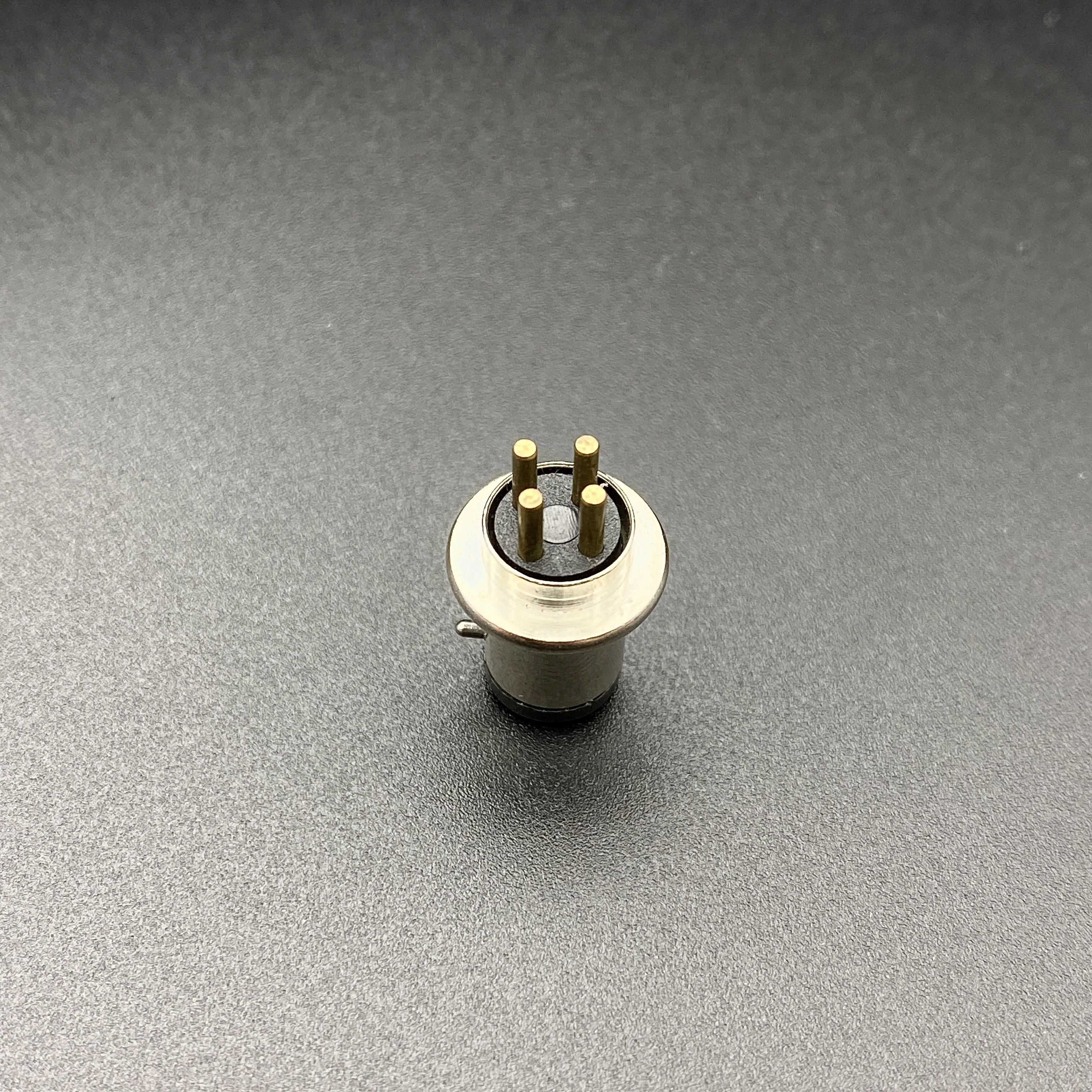 1PC CN5625 4 Pin Standard Connector Turntable Headshell For Technics1200 1210 LP Vinyl Record Player Turntable Accessories ﻿