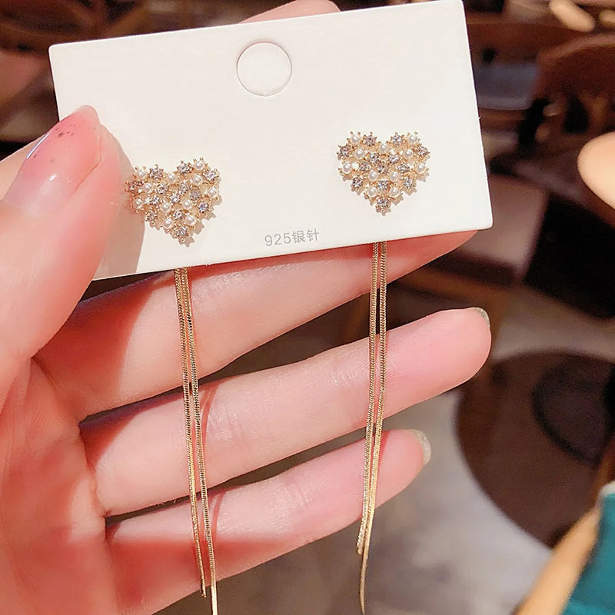 Exquisite glänzende Zirkon Imitation Perle Herz Tropfen Ohrringe für Frauen Männer süße Herz glänzende Kette Quaste hängende Ohrring Schmuck