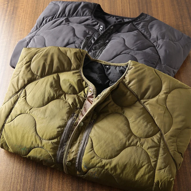 

Eco-Friendly Lightweight Luxury Men's Outdoor Jaet Wave Stitch Cotton Vest Zipper Closure Stand Fit Casual Faion