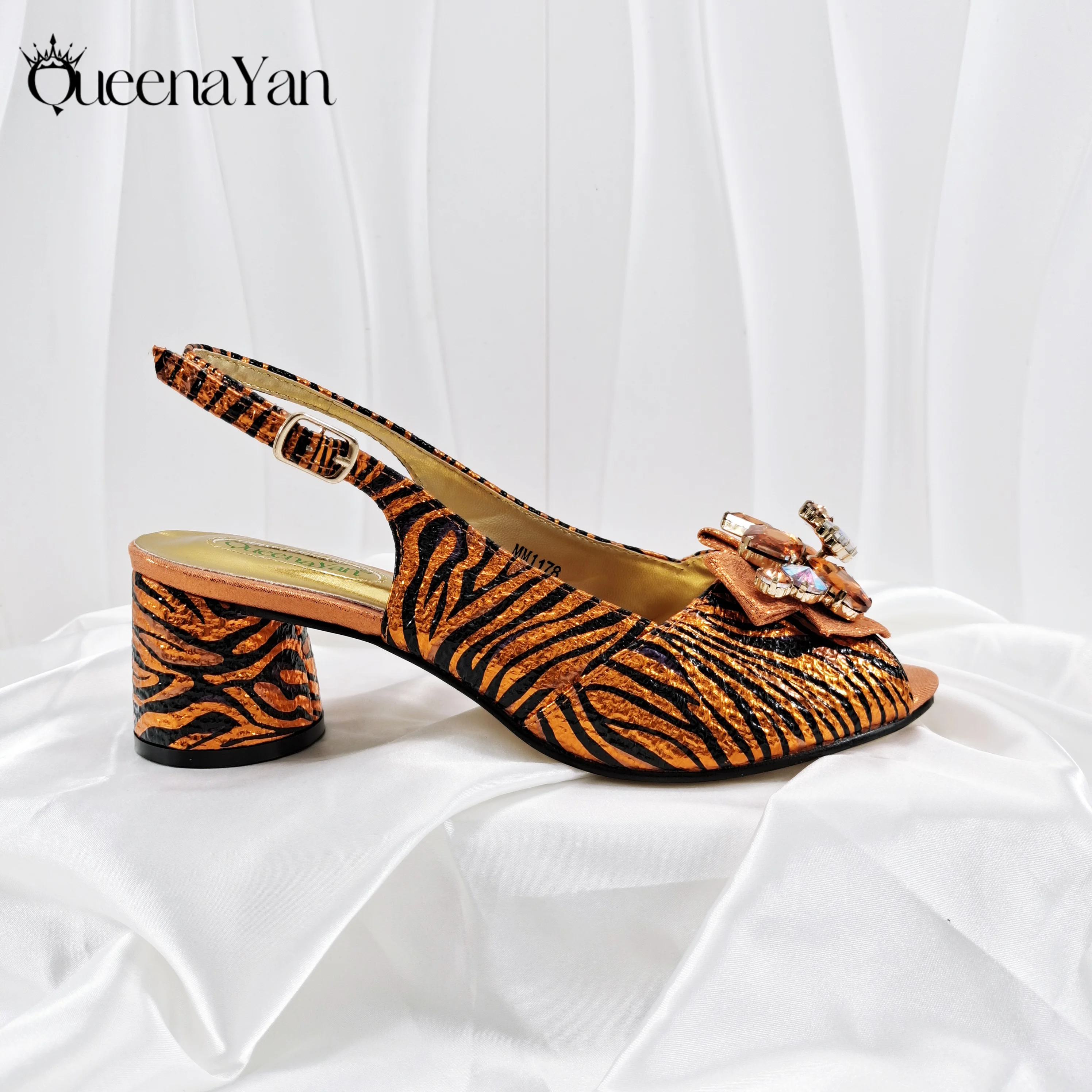 2025 Luxurious Italian Women's Party Shoe and Bag Set Elegant Orange Rhinestone Peep-Toe High Heels Sandals for Weddings view 4