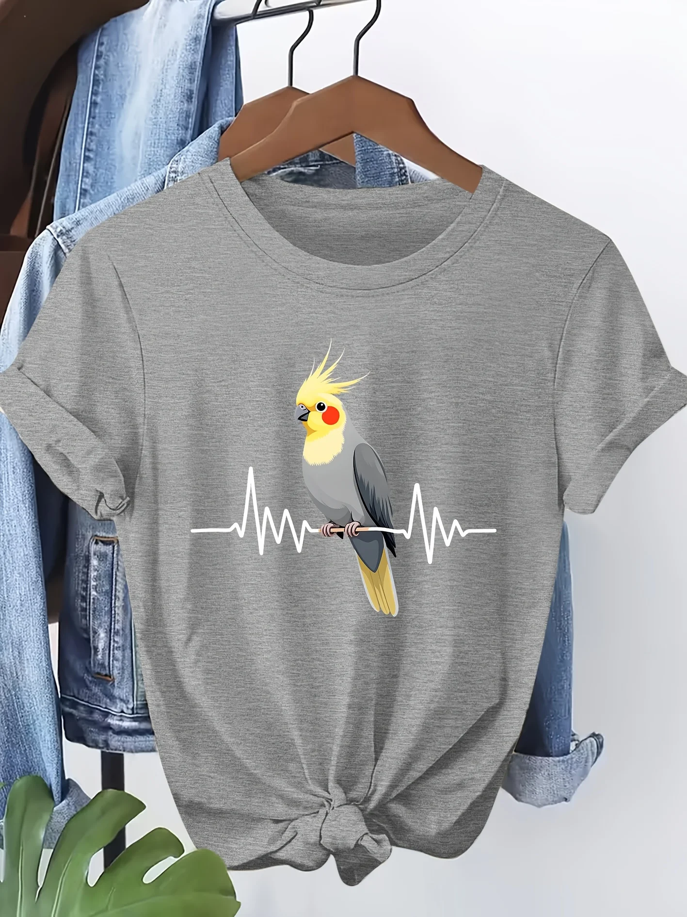 Women's Short Sleeved T-shirt Parrot Heartbeat Roosteratiel Heartbeat Printed Round Neck Casual Fashion Women's Daily Top