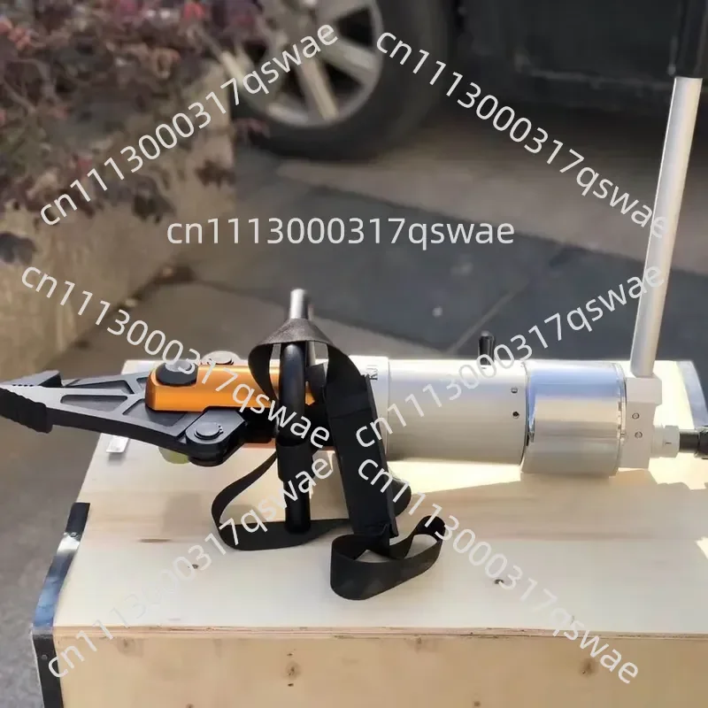 Portable multifunctional pliers, universal cutting expander, handheld expander
