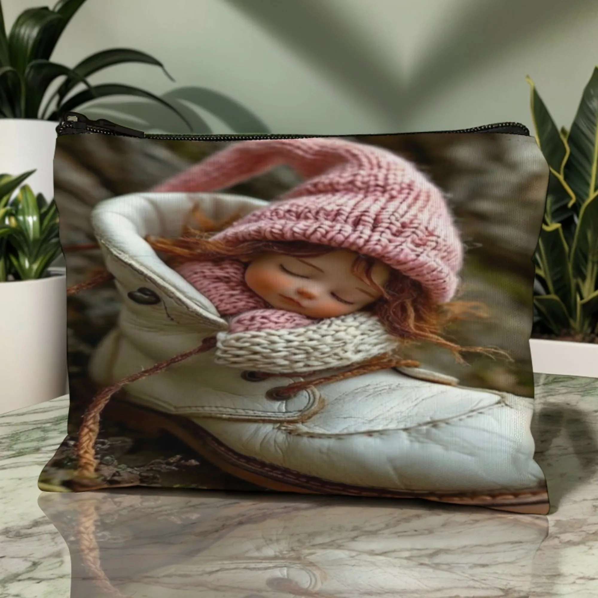 حقيبة مكياج متينة بسحاب مطبوعة من "Slap Girl" للسفر وحقيبة مستحضرات التجميل مع جيوب للنساء ومنظم أدوات الزينة لعيد الميلاد